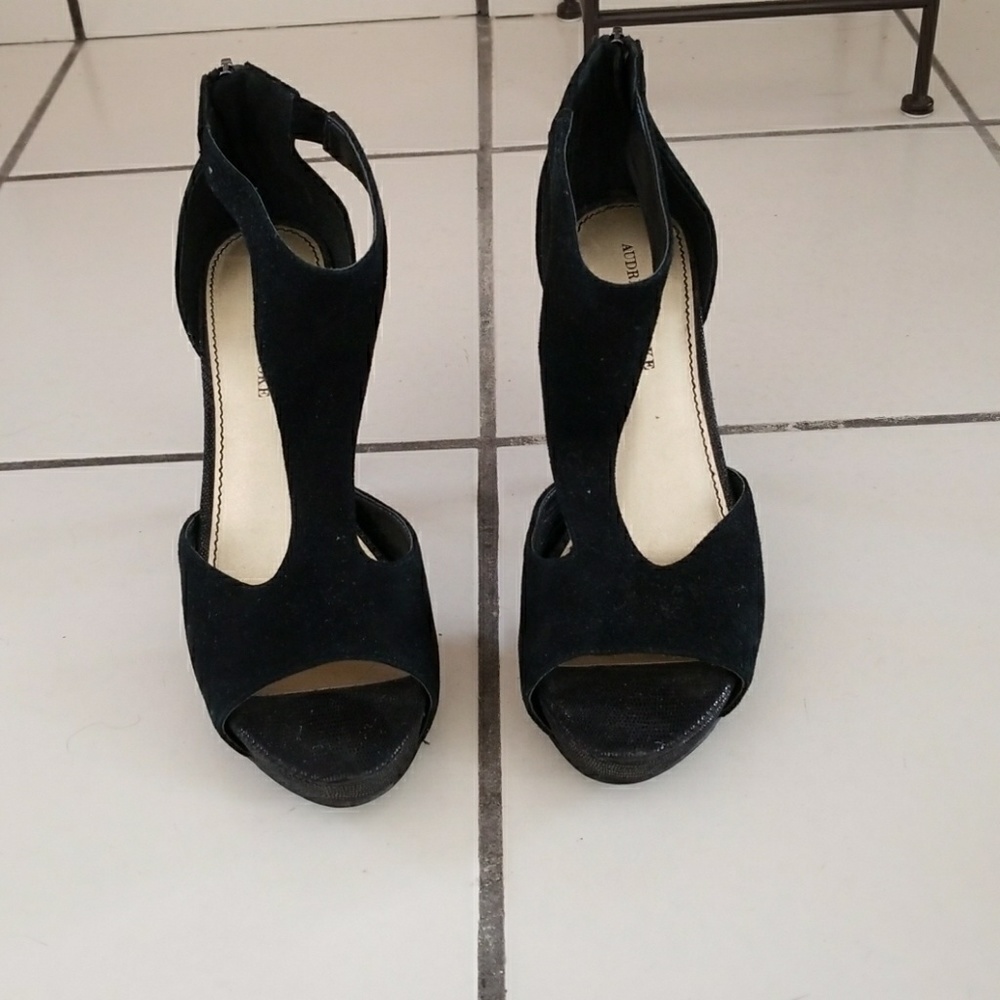 Woman shoes